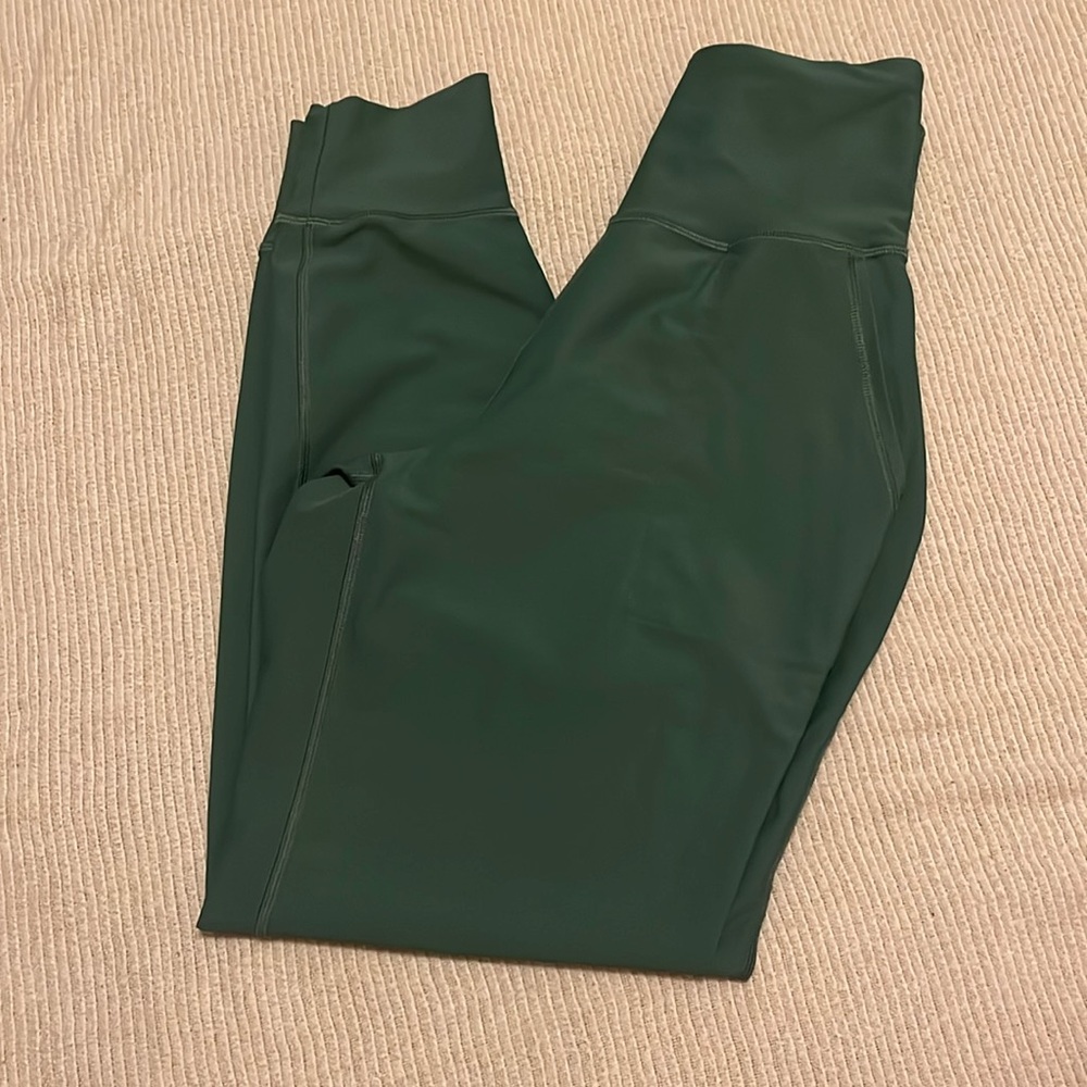 Old Navy high-waisted powersoft 7/8 joggers